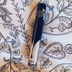 KatVonD Concealer 🔆